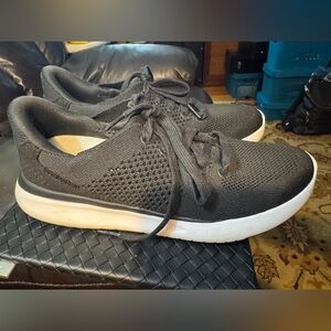 Kizik Lima Hands Free Women Size 8 Men 6.5 Slip On Shoes Black